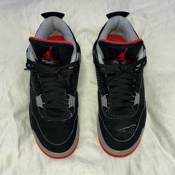 Air Jordan 4 Bred 2019 - Picture 2 of 16